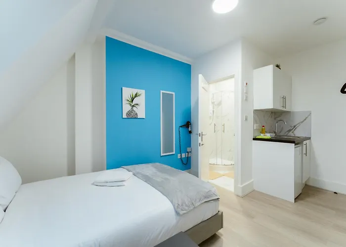 The Wood Green Star Self Contained Studios