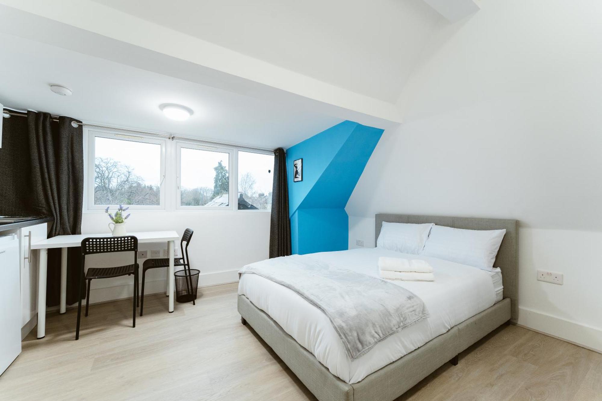 Affittacamere The Wood Star Self Contained Londra